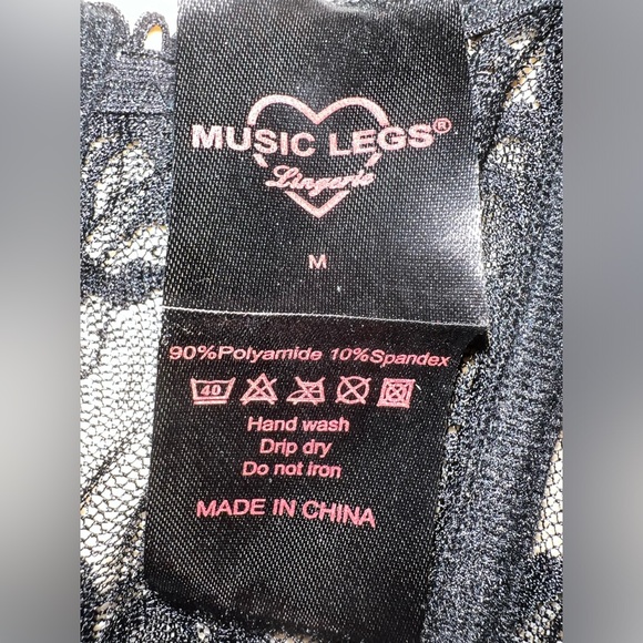 💋🔥 Lace Corset | Bustier | Lingerie | Hook-and-Eye | Adjustable | Padded Cups - Picture 10 of 14